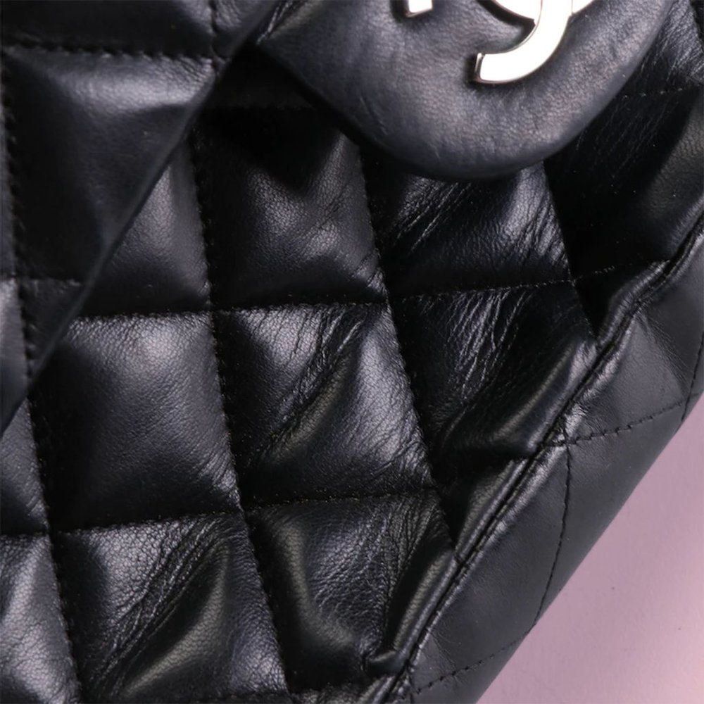 Chanel Black Quilted Lambskin Jumbo Single Flap Bag - Picture 6 of 7